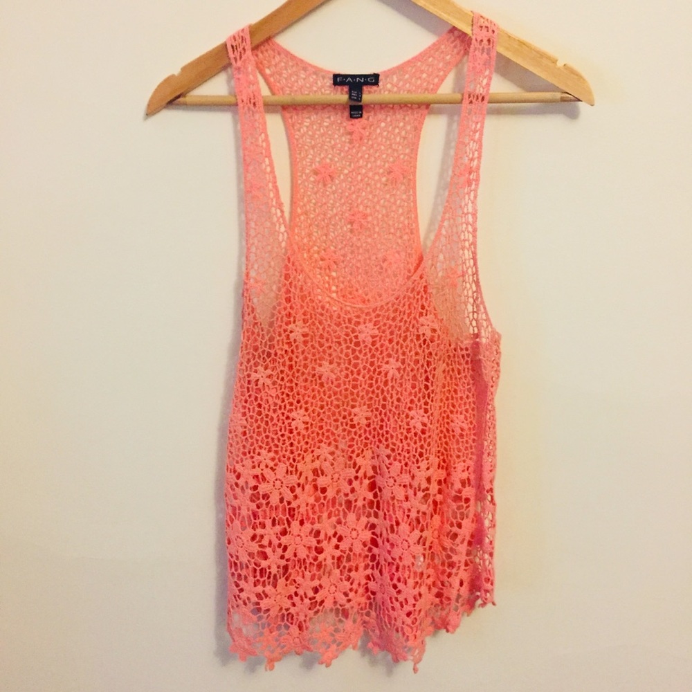 10/$20 Fang crocheted pink tank top